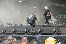 <div></div>